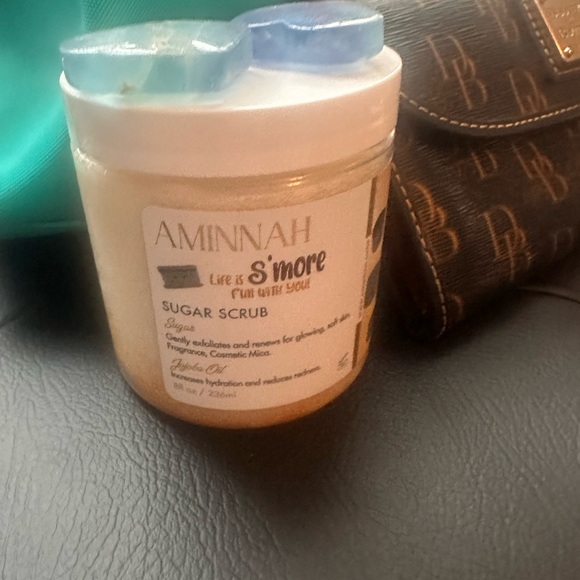 Dooney & Bourke mega bundle - Picture 2 of 16